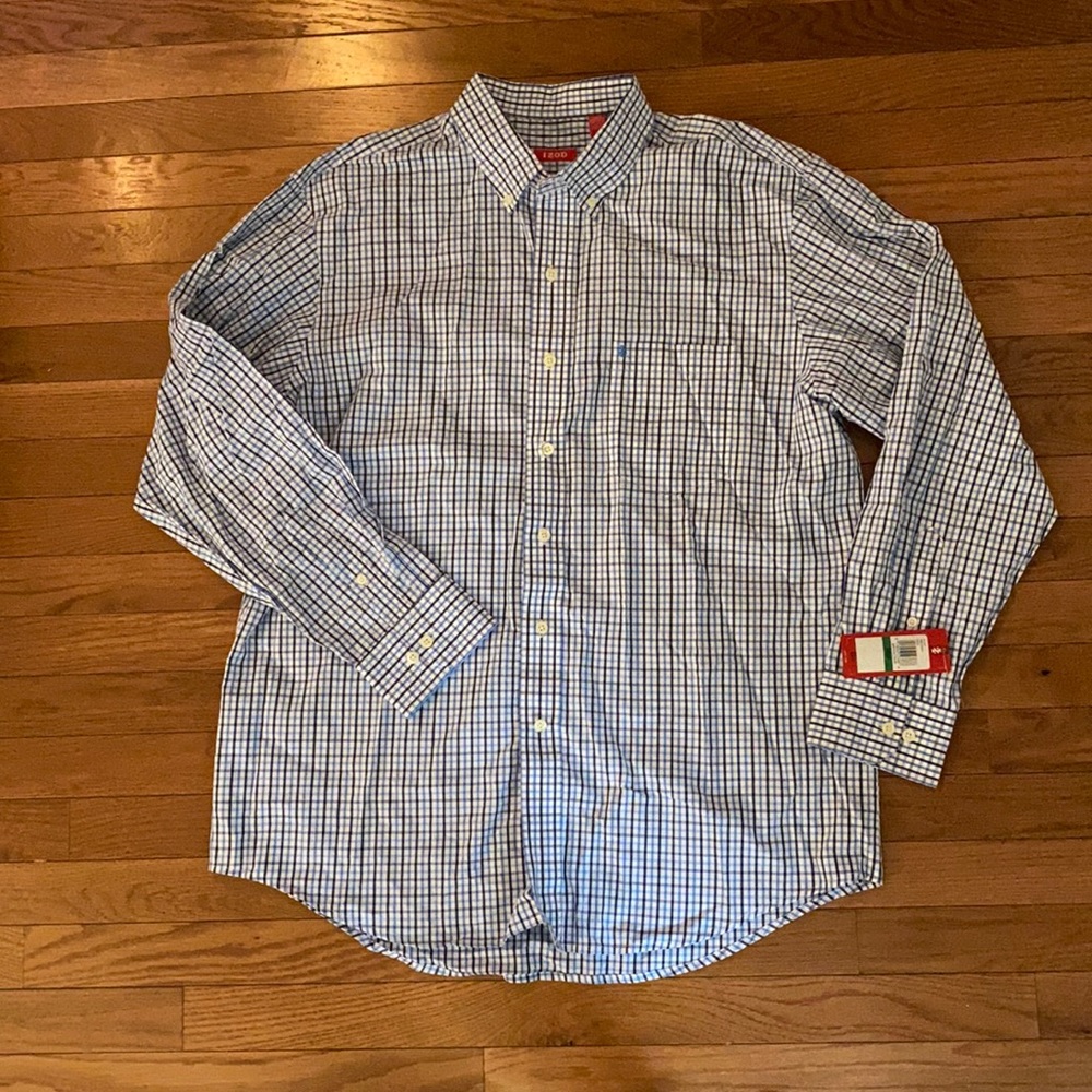 NWT Izod Button Up